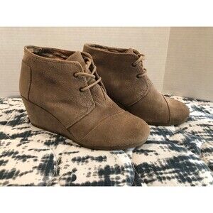 Toms Women’s Kala Wedge Booties Tan Taupe Suede Ankle Lace Up Shoes Size 9